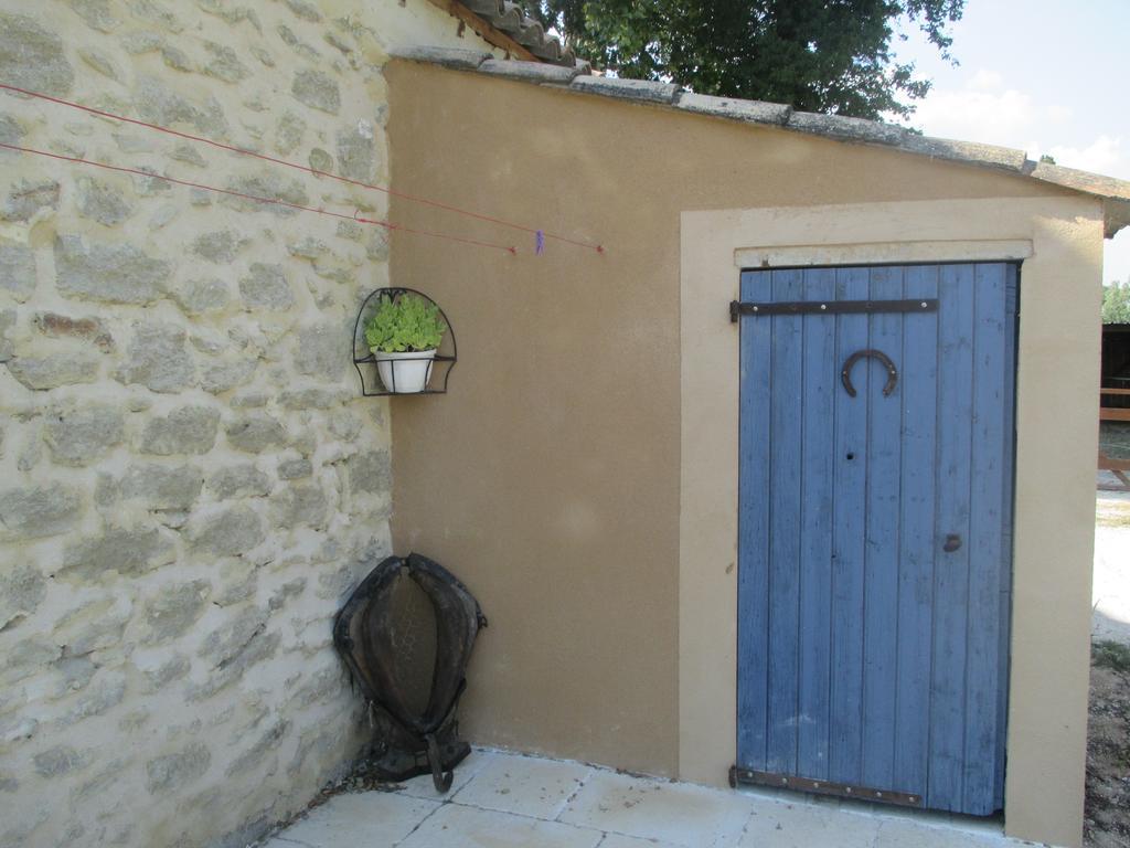 Mas Le Nathakassou Villa Cabannes Exterior foto