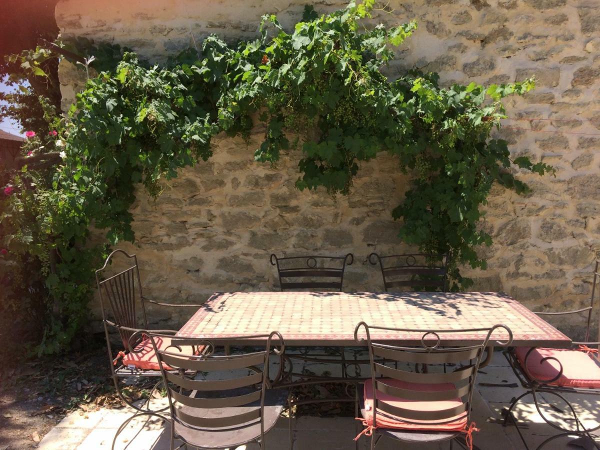 Mas Le Nathakassou Villa Cabannes Exterior foto